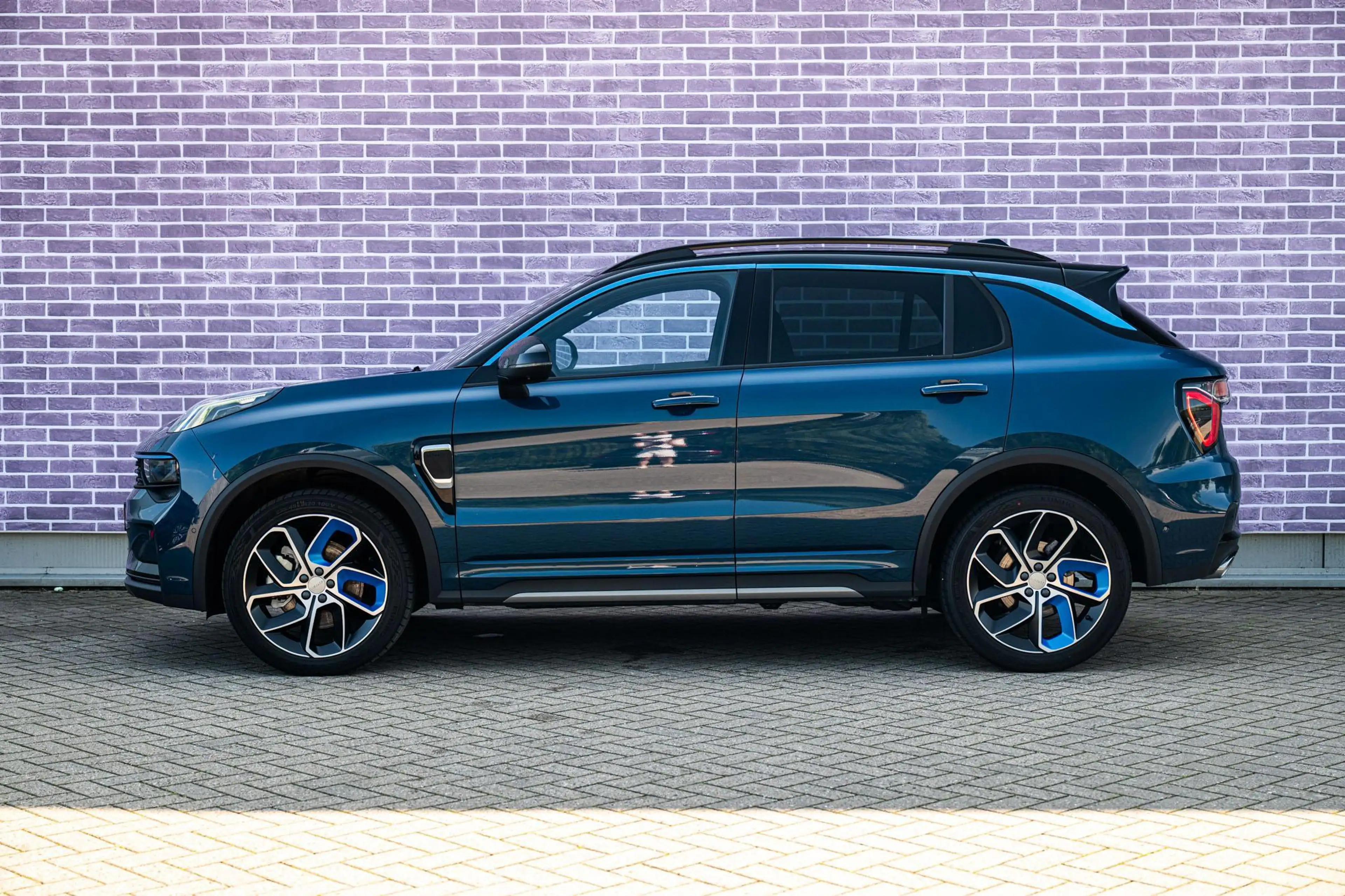 Lynk & Co 01 1.5 Plug-in Hybrid | PHEV | Donkere Hemelbekleding — photo 3