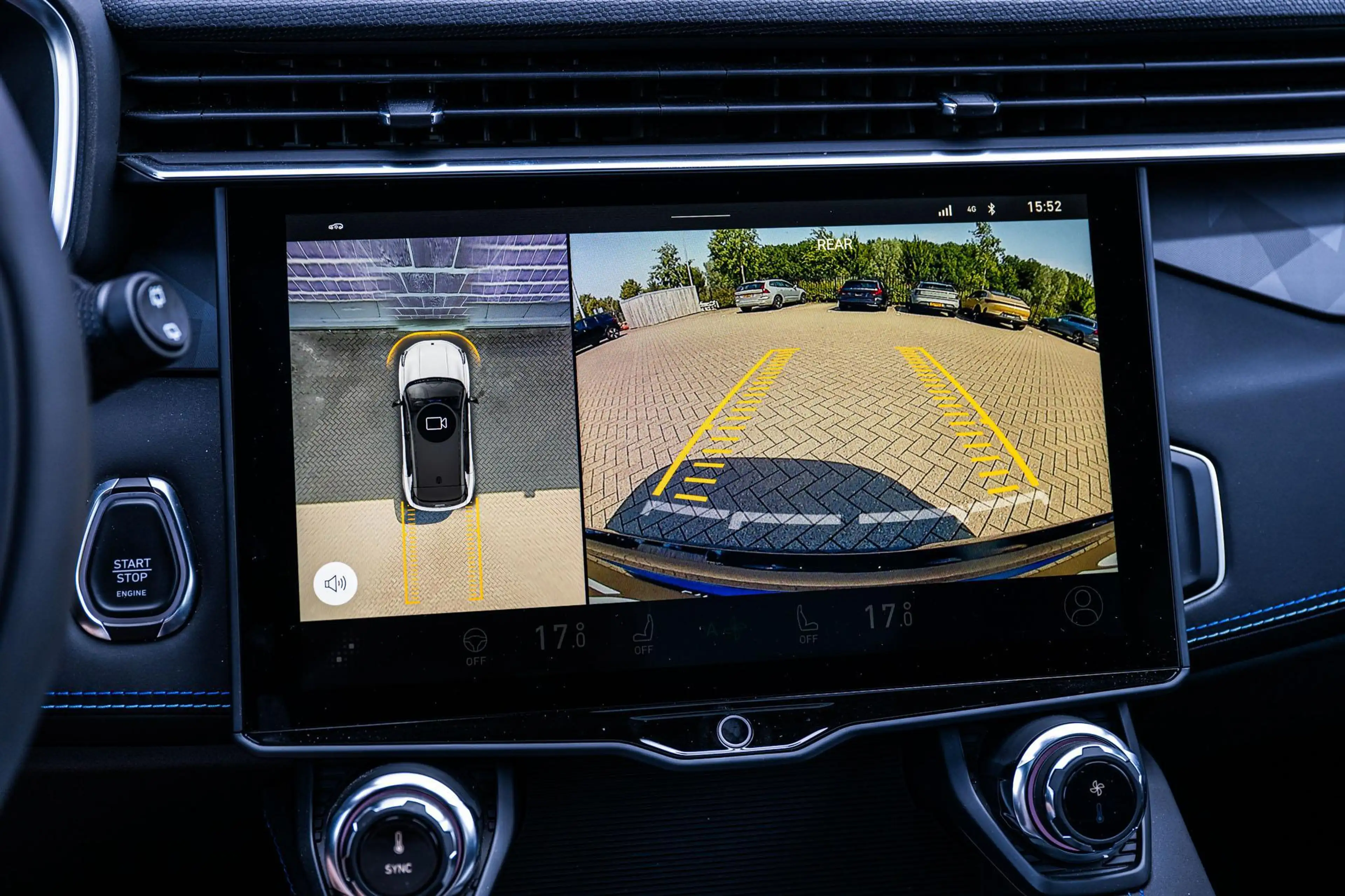 Lynk & Co 01 1.5 Plug-in Hybrid | PHEV | Donkere Hemelbekleding — photo 9