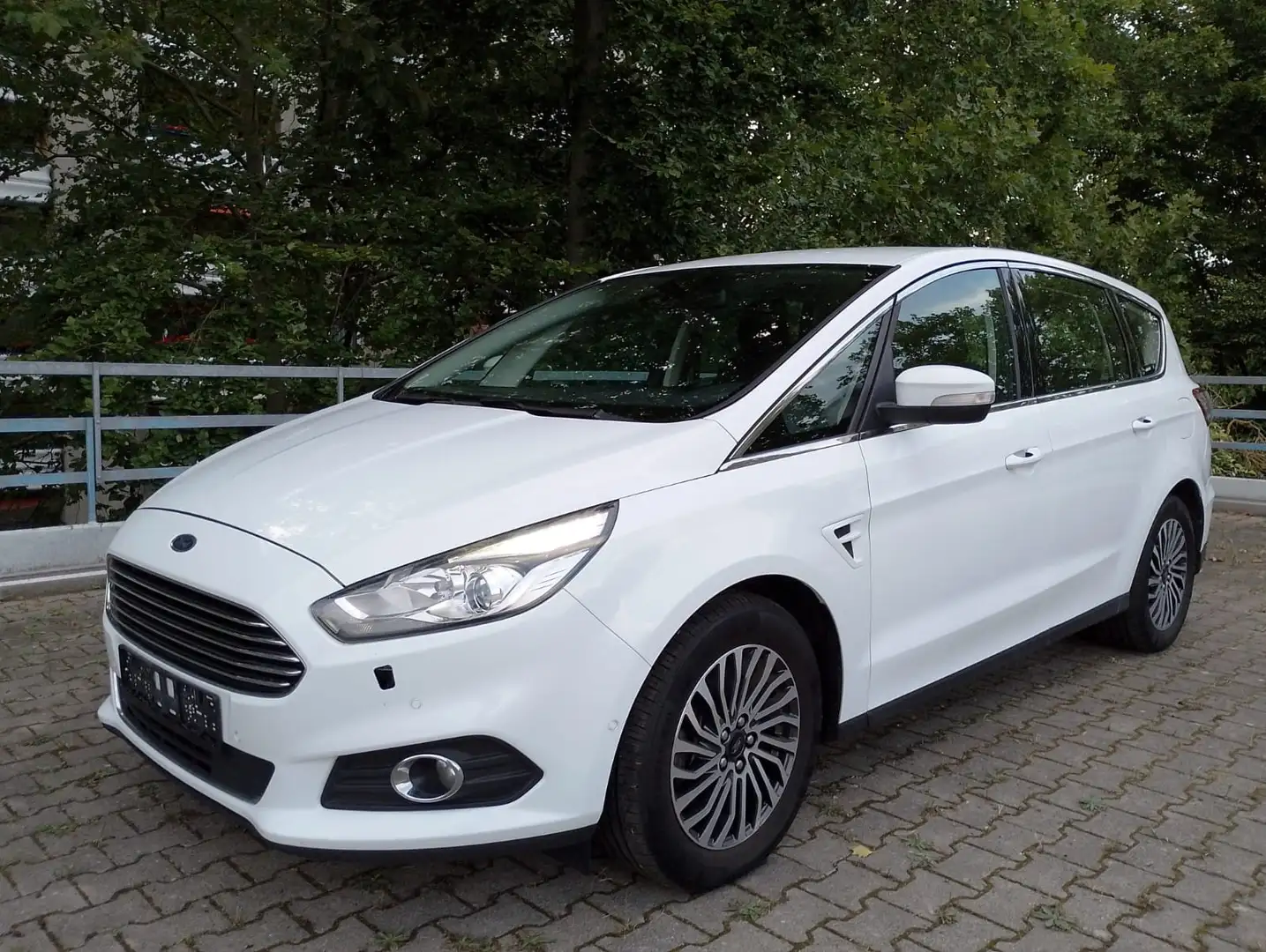 Ford S-Max Titanium Weiß - 1