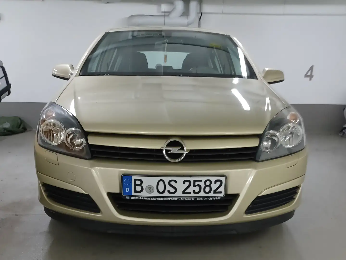 Opel Astra Zlatá - 1
