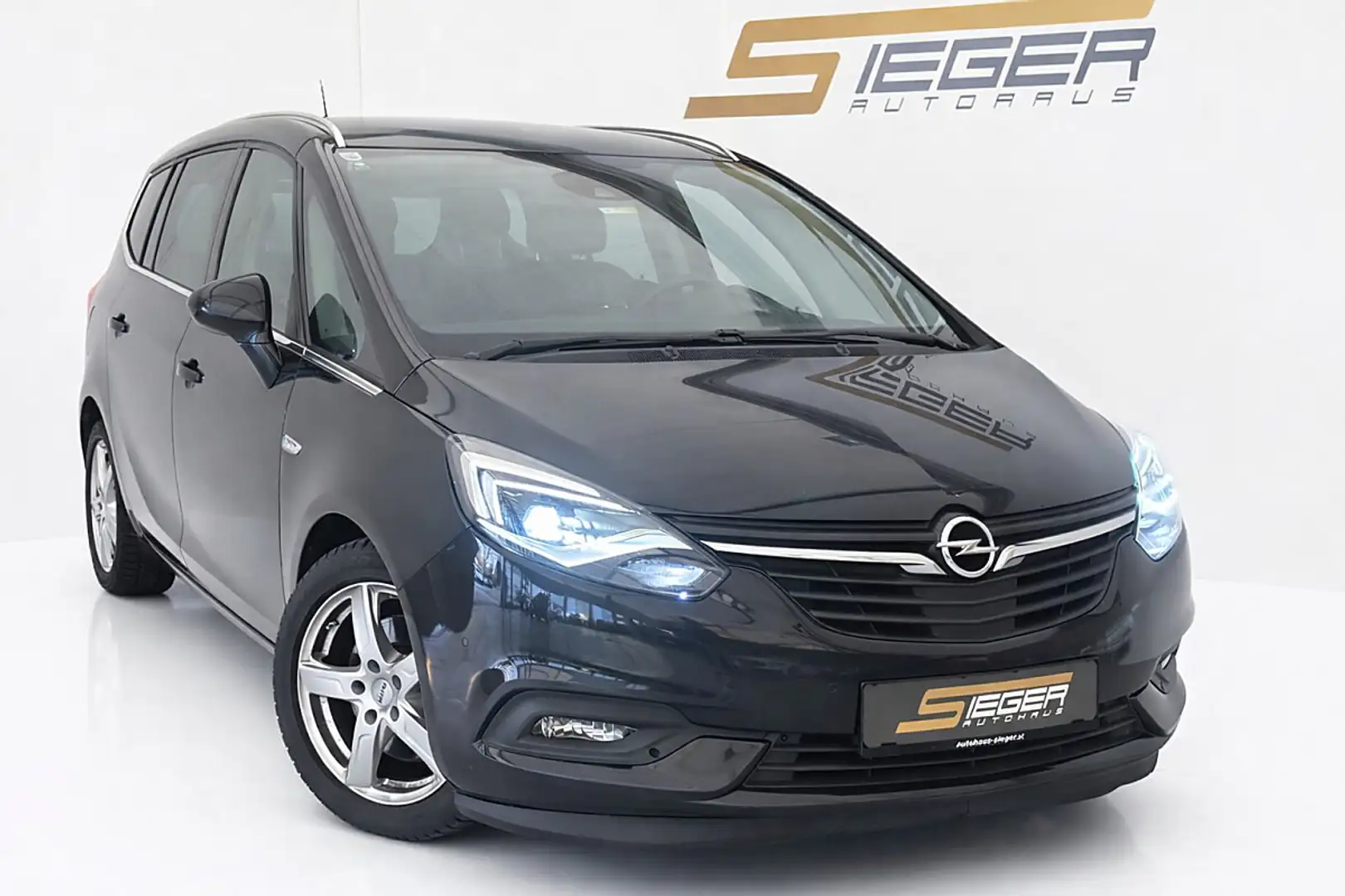 Opel Zafira Tourer 2,0 Aut. Blau - 2