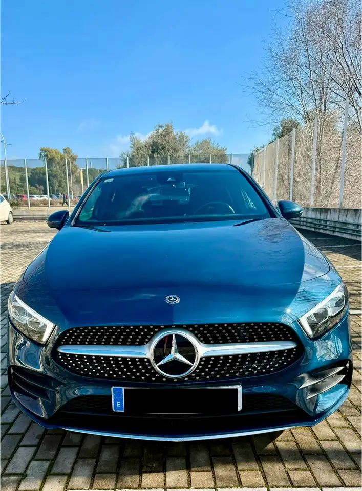 Mercedes-Benz A 220
