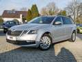 Skoda Octavia Combi Ambition 2,0 TDI Navi PDC GRA AHK Silber - thumbnail 2