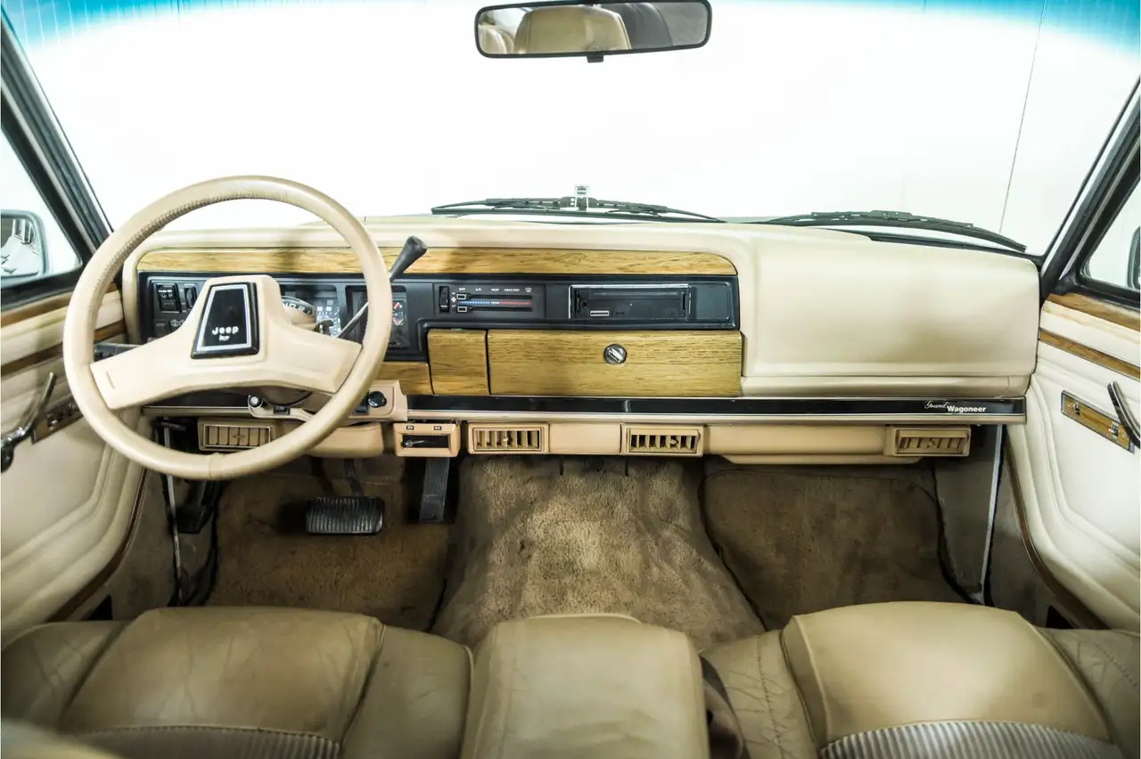 Jeep Wagoneer 5.9 V8 Limited Wagon, foto 7