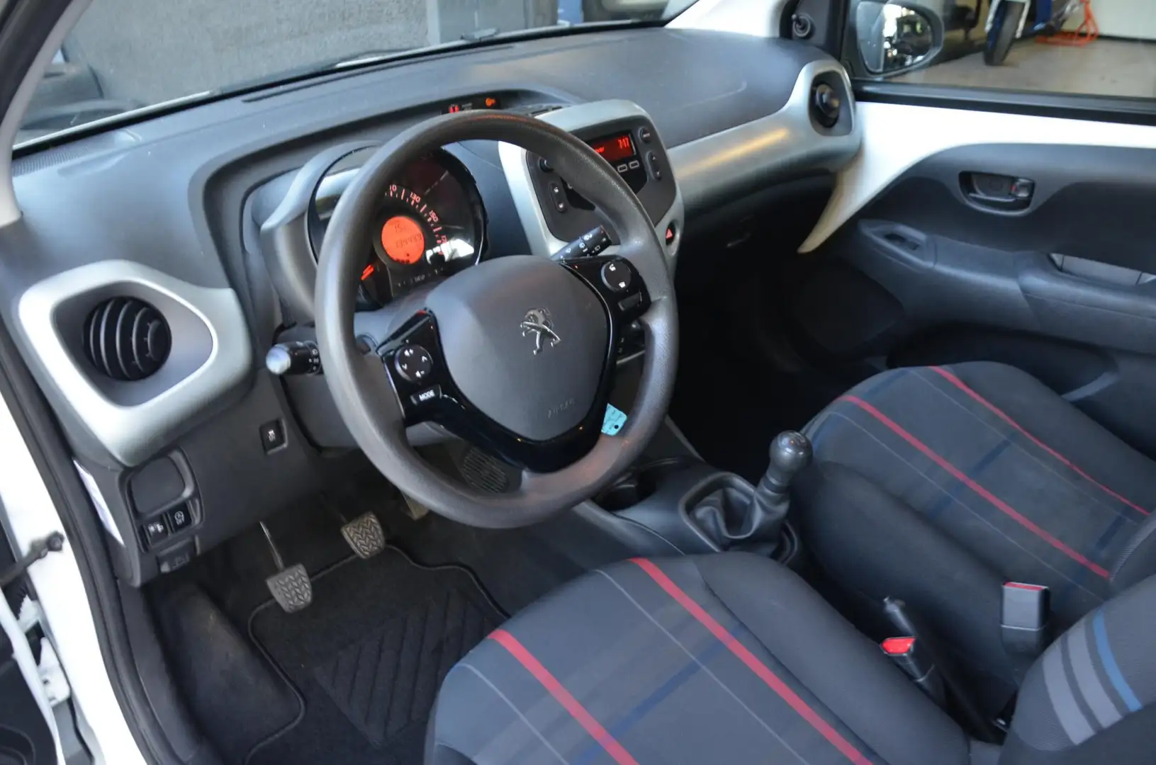 Peugeot 108 1.0 e-VTi Active NAP|AIRCO|LED Blanc - 2