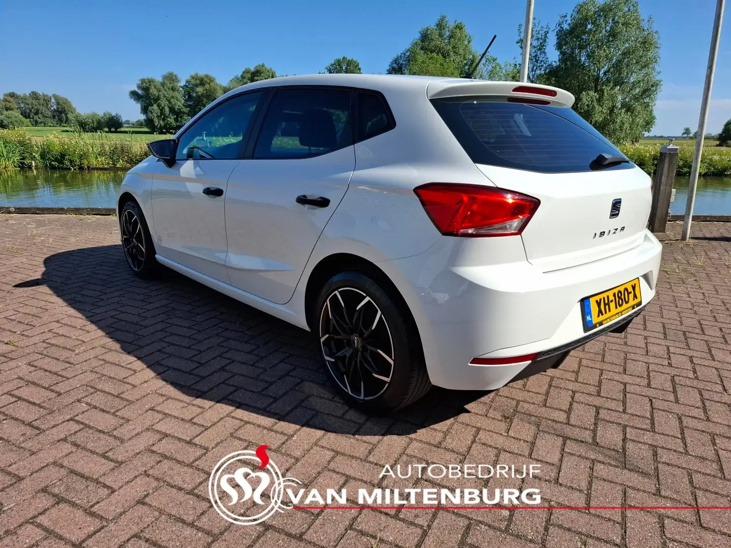 SEAT Ibiza 1.0 MPI Reference AIrco cruise Mirror Link 17 inch Blanc - 2