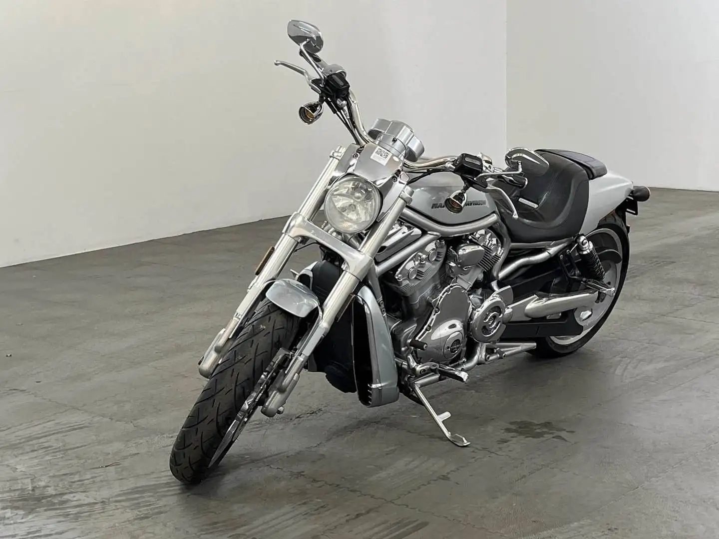 Harley-Davidson V-Rod MUSCLE VRSCF/SCHECK srebrna - 1