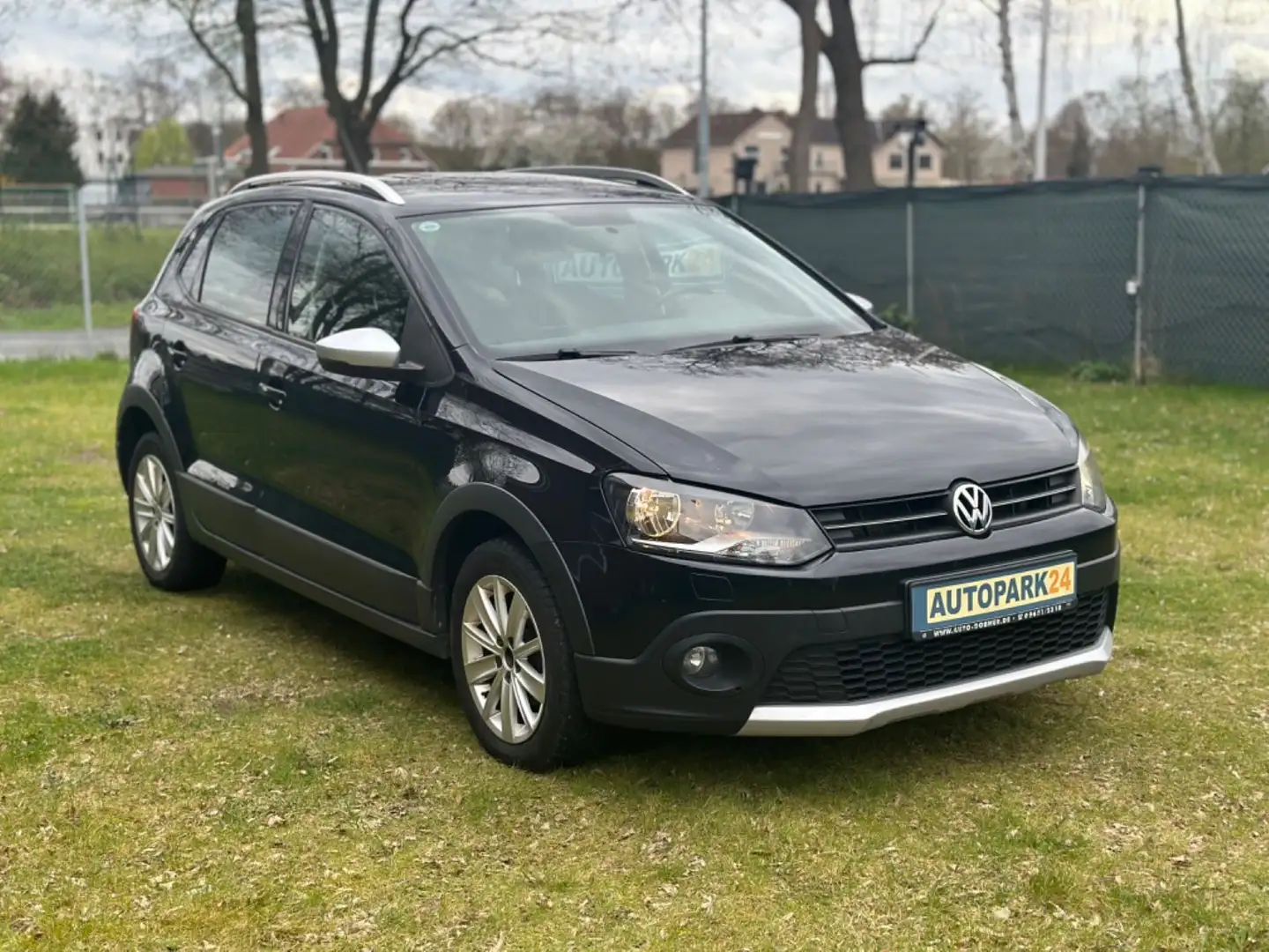 Volkswagen Polo V CrossPolo*1,2TSI*105PS*KLIMA* Zwart - 1