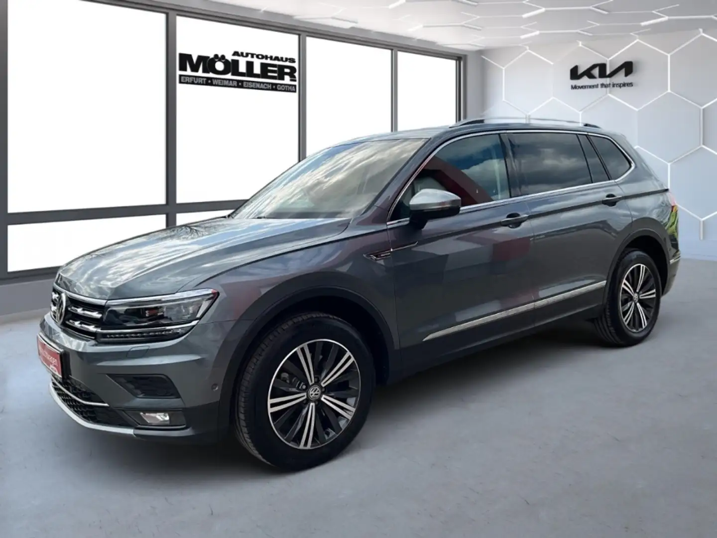 Volkswagen Tiguan Allspace Highline 2.0 TDI 4Motion Glasdach 360° Kamera Head Grau - 2