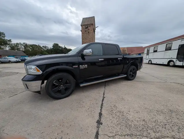 Dodge RAM 1500 Laramie