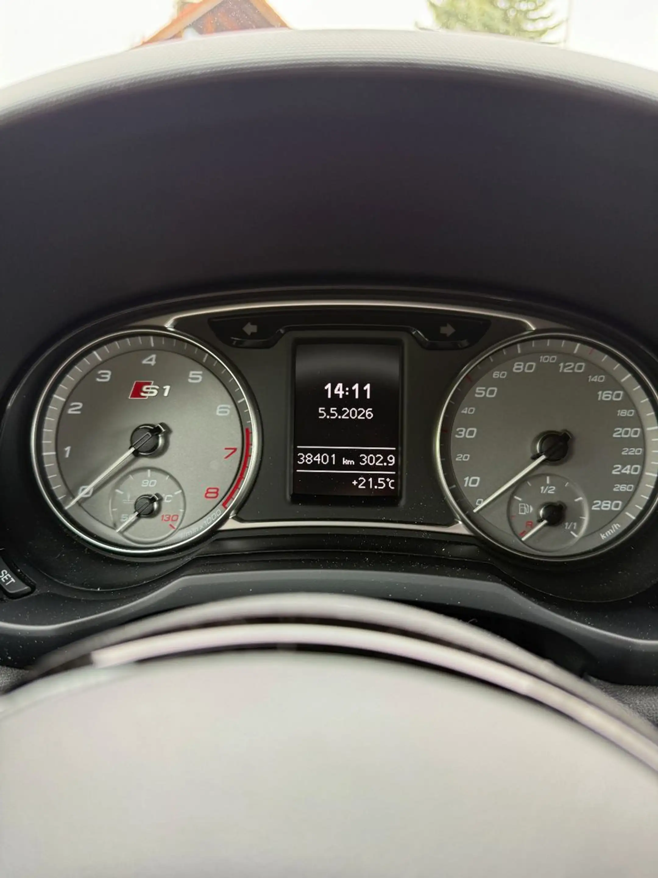 Audi S1 Sportback 2.0 TFSI quattro — photo 6