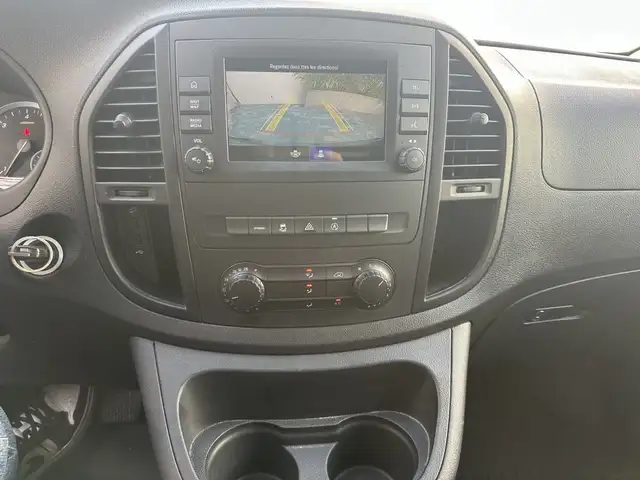 Mercedes-Benz Vito view 16