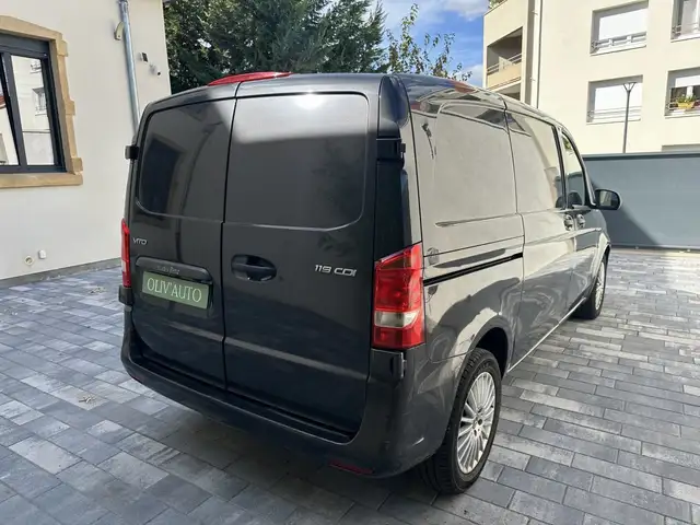 Mercedes-Benz Vito view 10