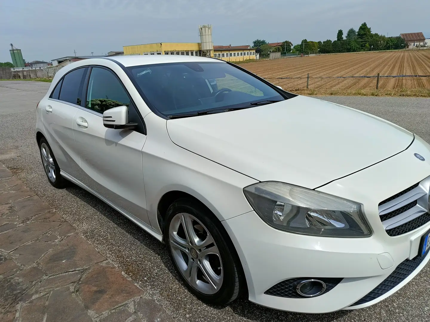 Mercedes-Benz 180 sport Blanc - 1