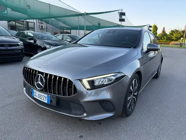 Mercedes-Benz A 220 A 220 d Automatic Sport