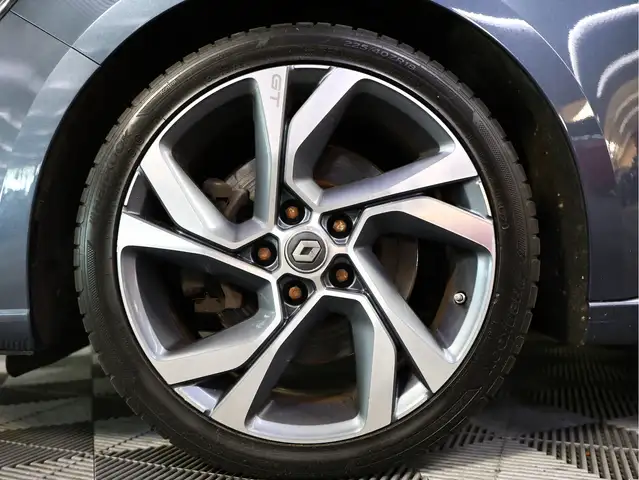 Renault Megane view 4