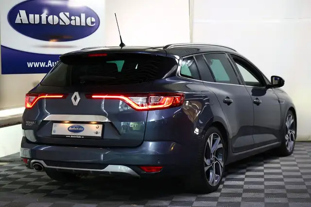 Renault Megane view 5