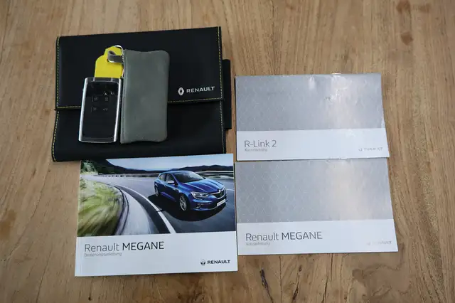 Renault Megane view 10
