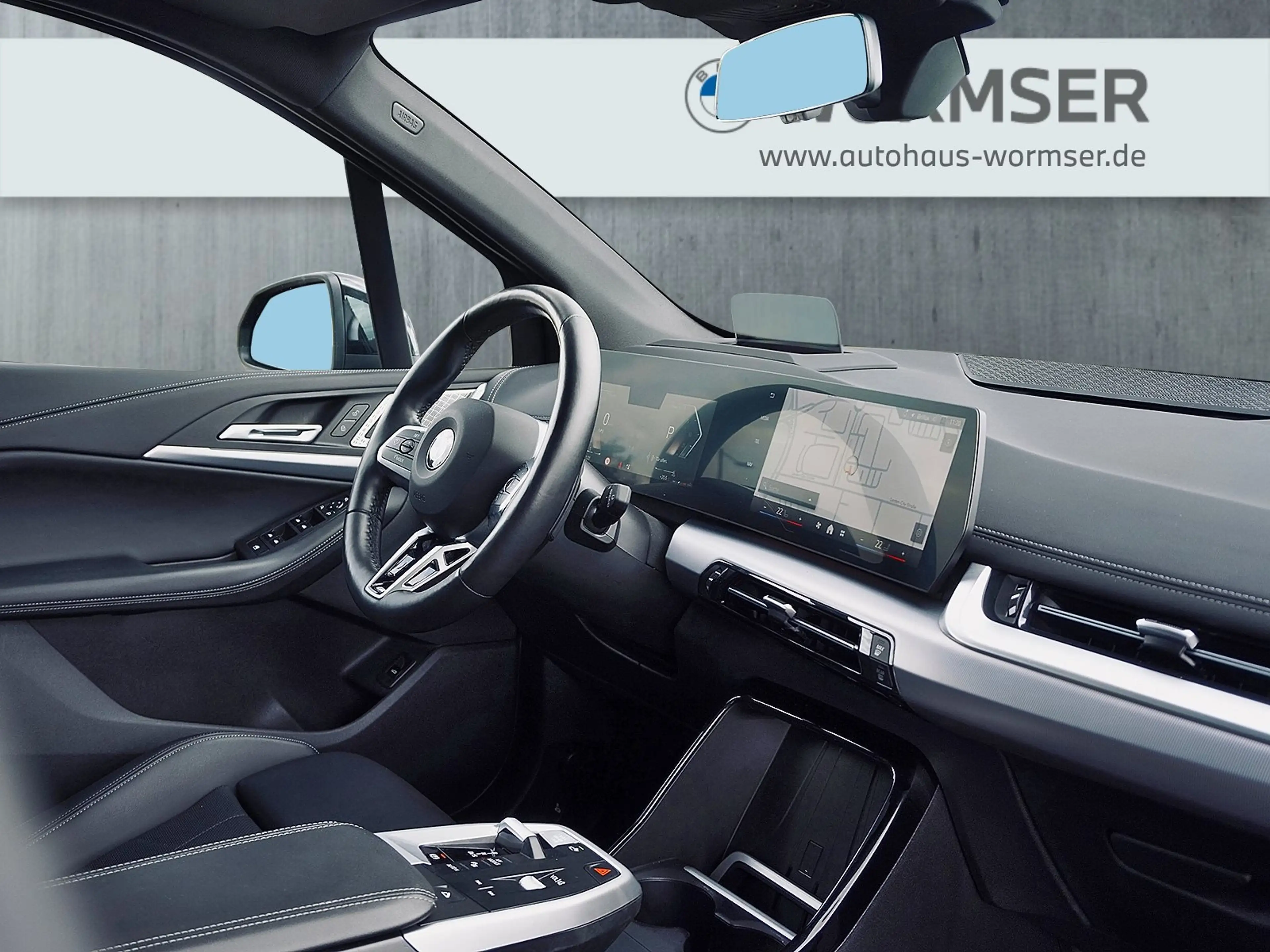 BMW 223 i Active Tourer — photo 9