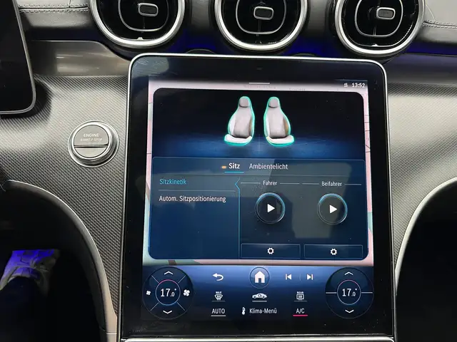 Mercedes-Benz C-Class view 25