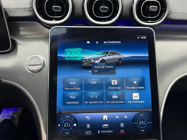 Mercedes-Benz C-Class view 24