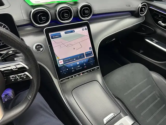 Mercedes-Benz C-Class view 21