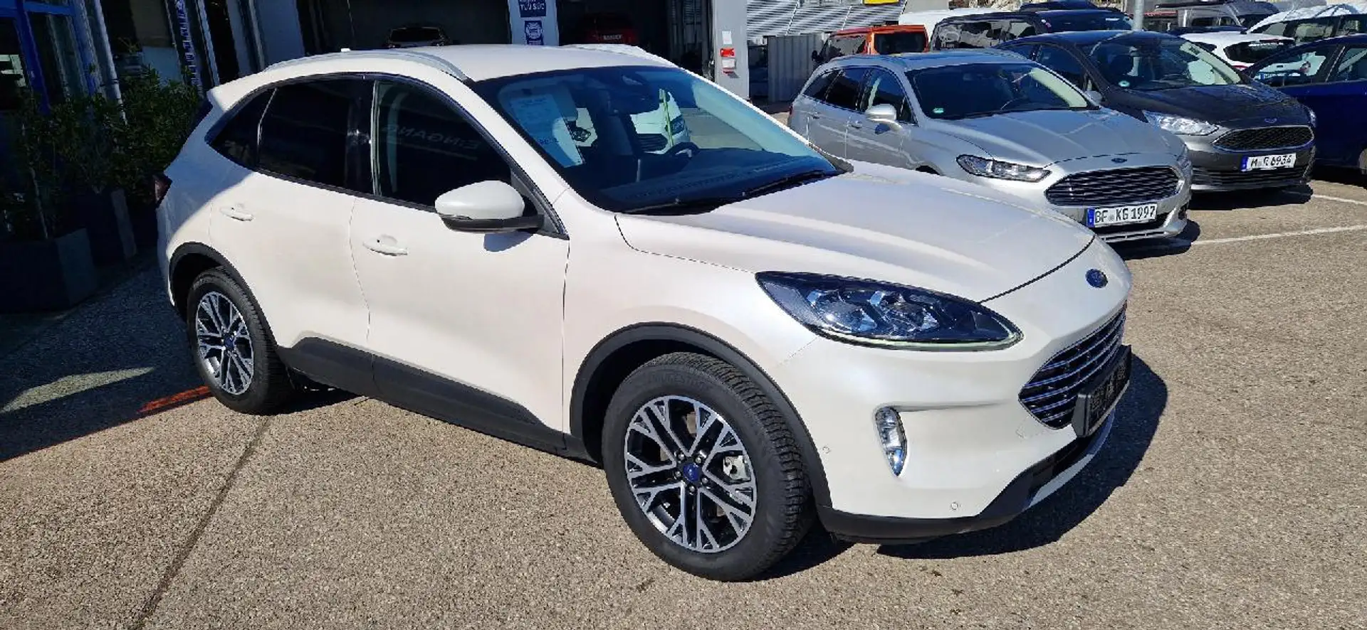 Ford Kuga Plug-In Hybrid Titanium X Weiß - 2