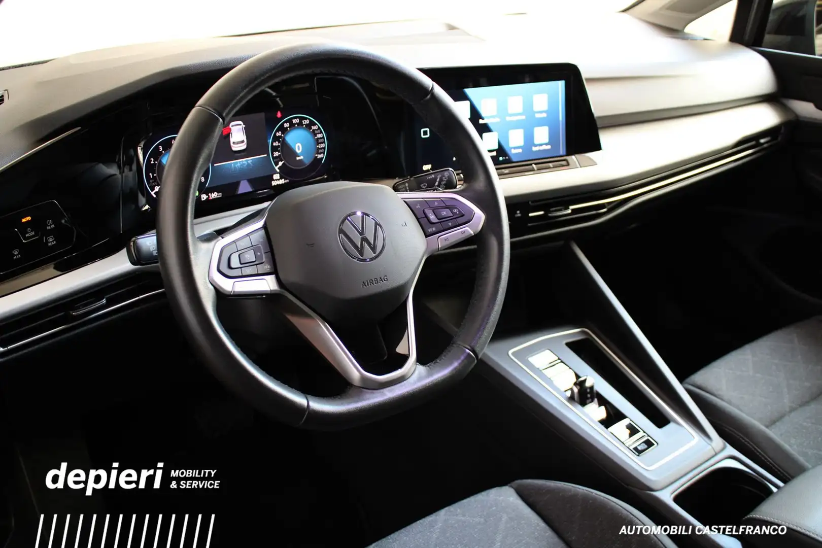 Volkswagen Golf 1.0 eTSI EVO Life DSG -MHEV Schwarz - 2