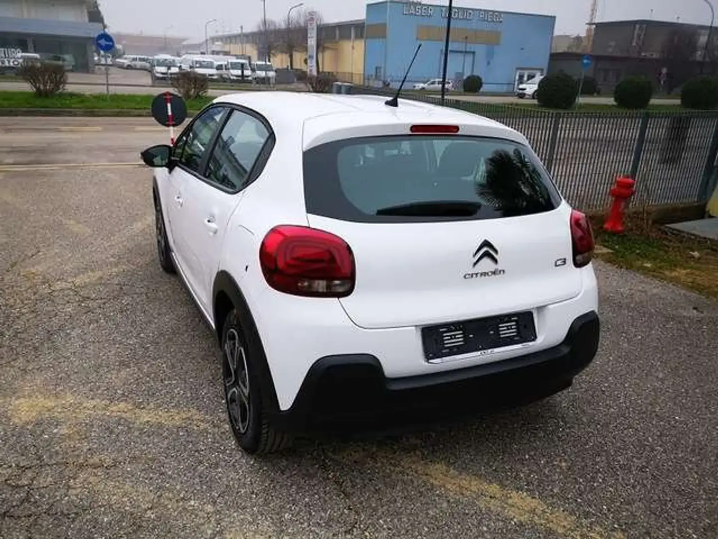 Citroen C3 PureTech 82 GPL Bianco - 2