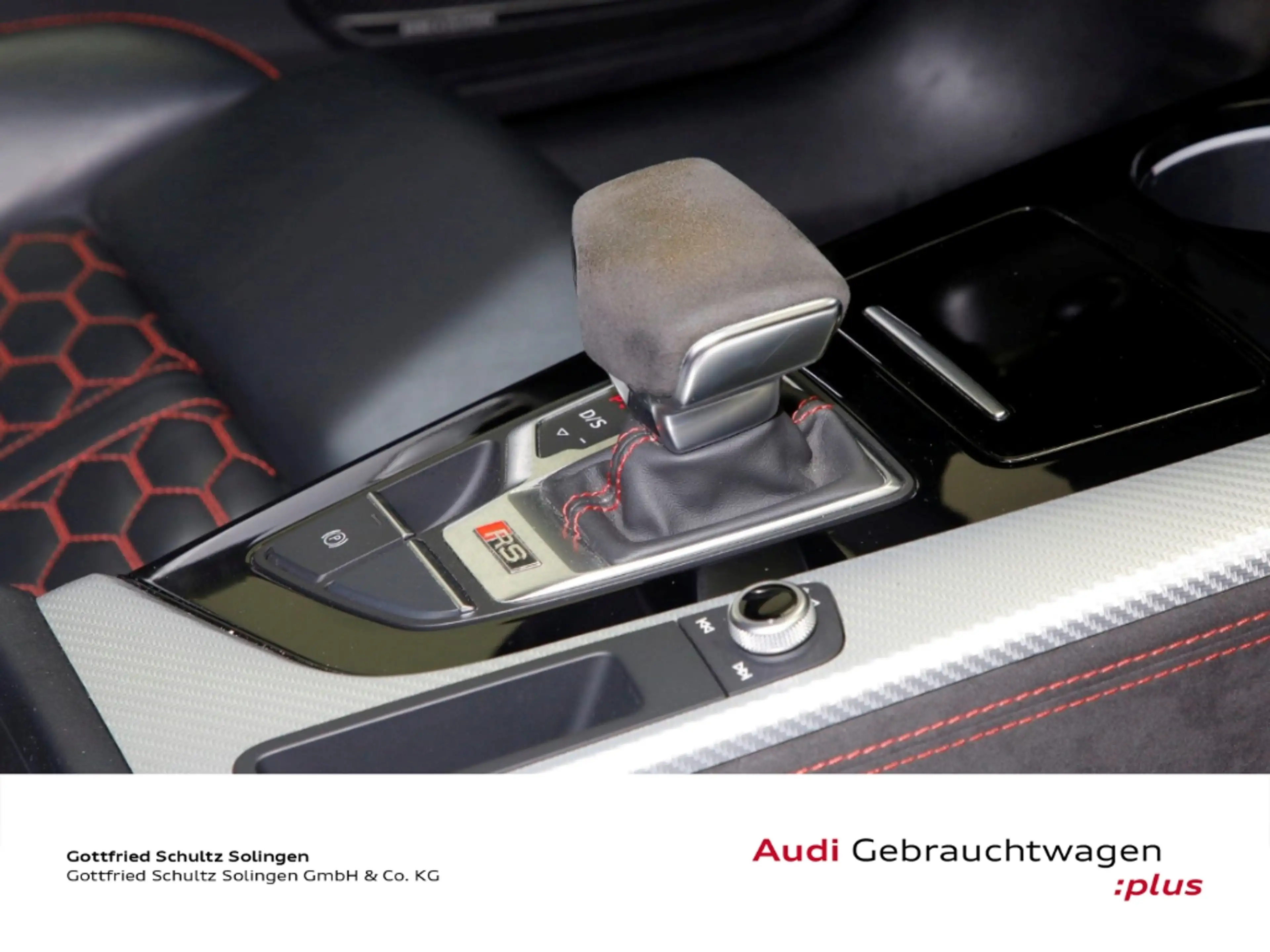 Audi RS4 Avant 2.9 TFSI Matrix BuO Pano — photo 11