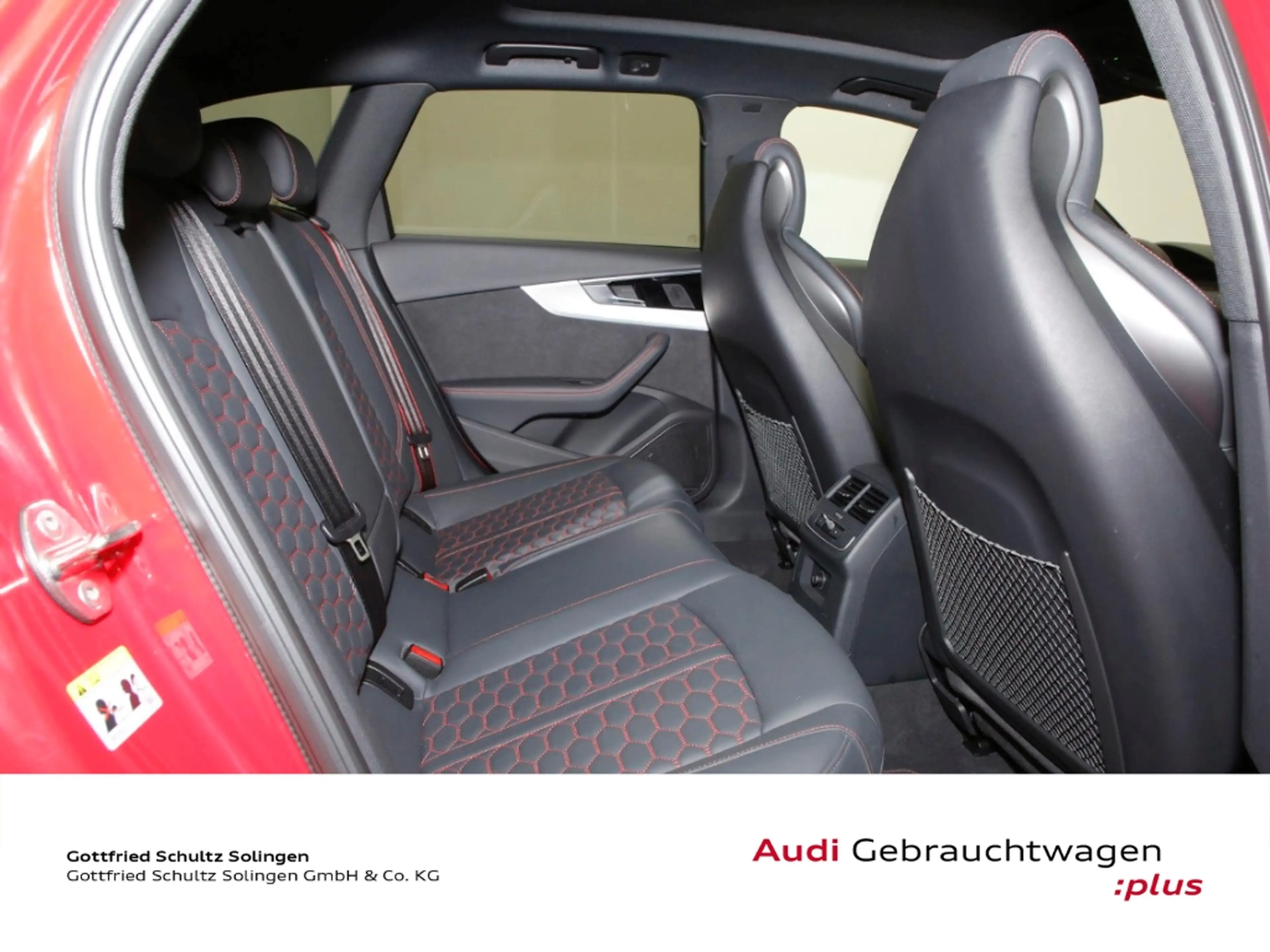 Audi RS4 Avant 2.9 TFSI Matrix BuO Pano — photo 12