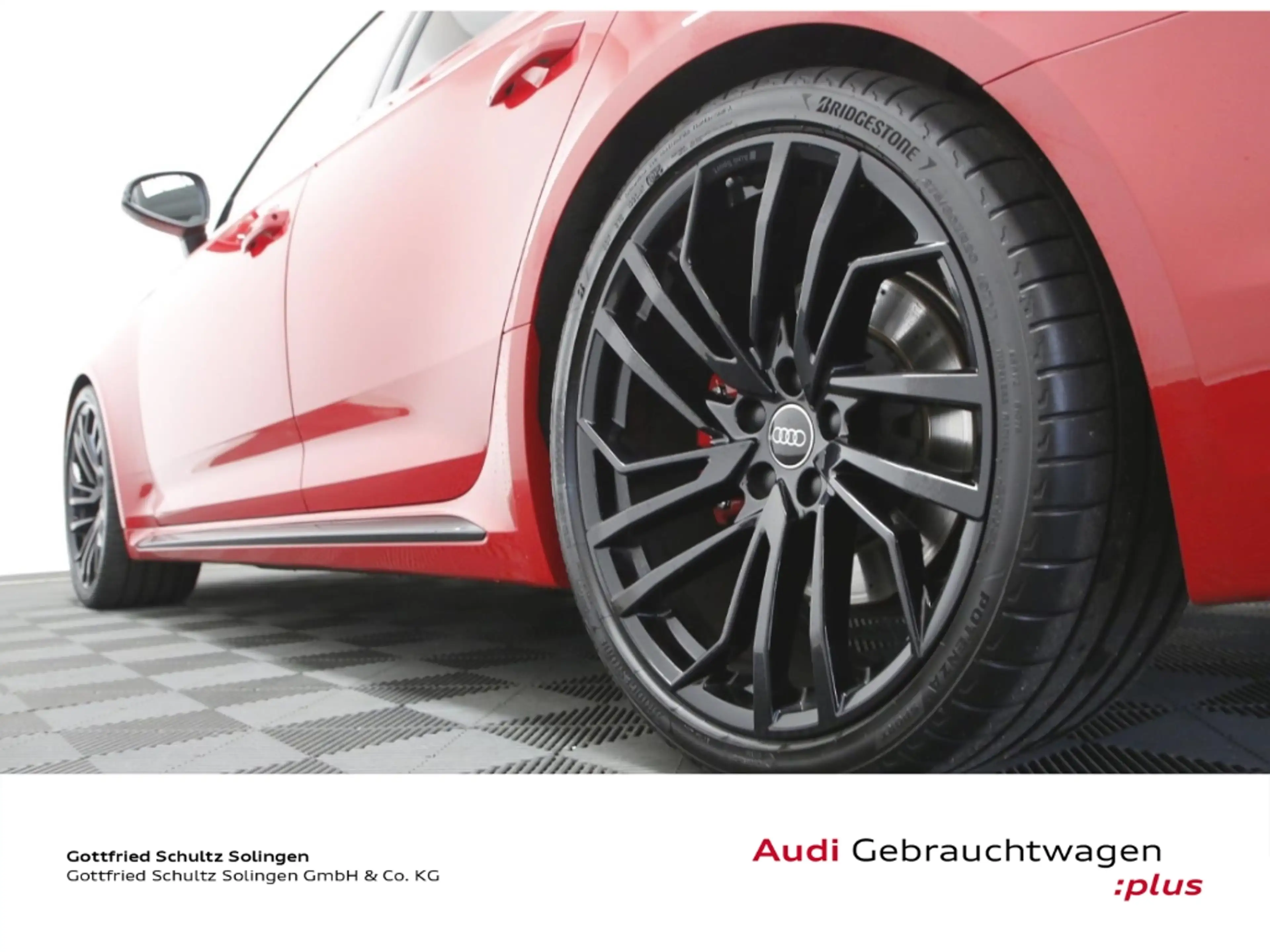 Audi RS4 Avant 2.9 TFSI Matrix BuO Pano — photo 6