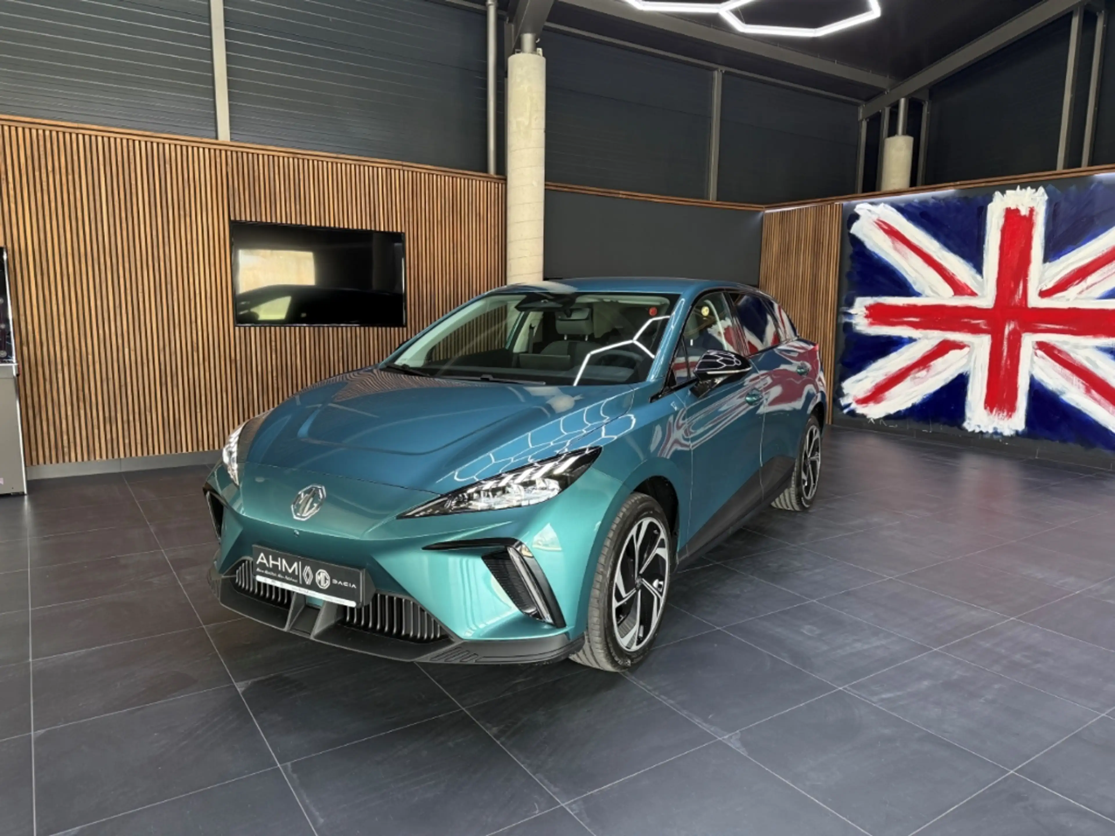 MG MG4 Premium *64kWh*360°*Navi*LED*452km*