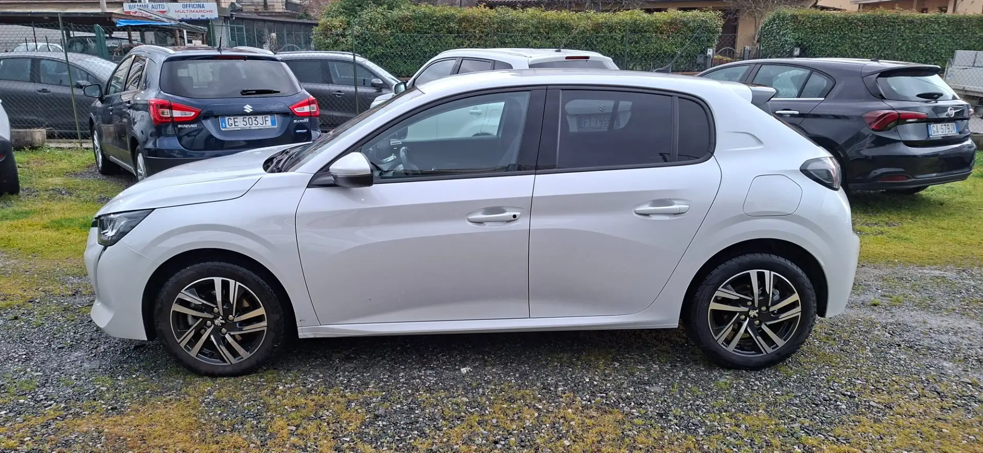 Peugeot 208 208 BlueHDi 100 Stop&Start 5 porte GT Pack Bianco - 2