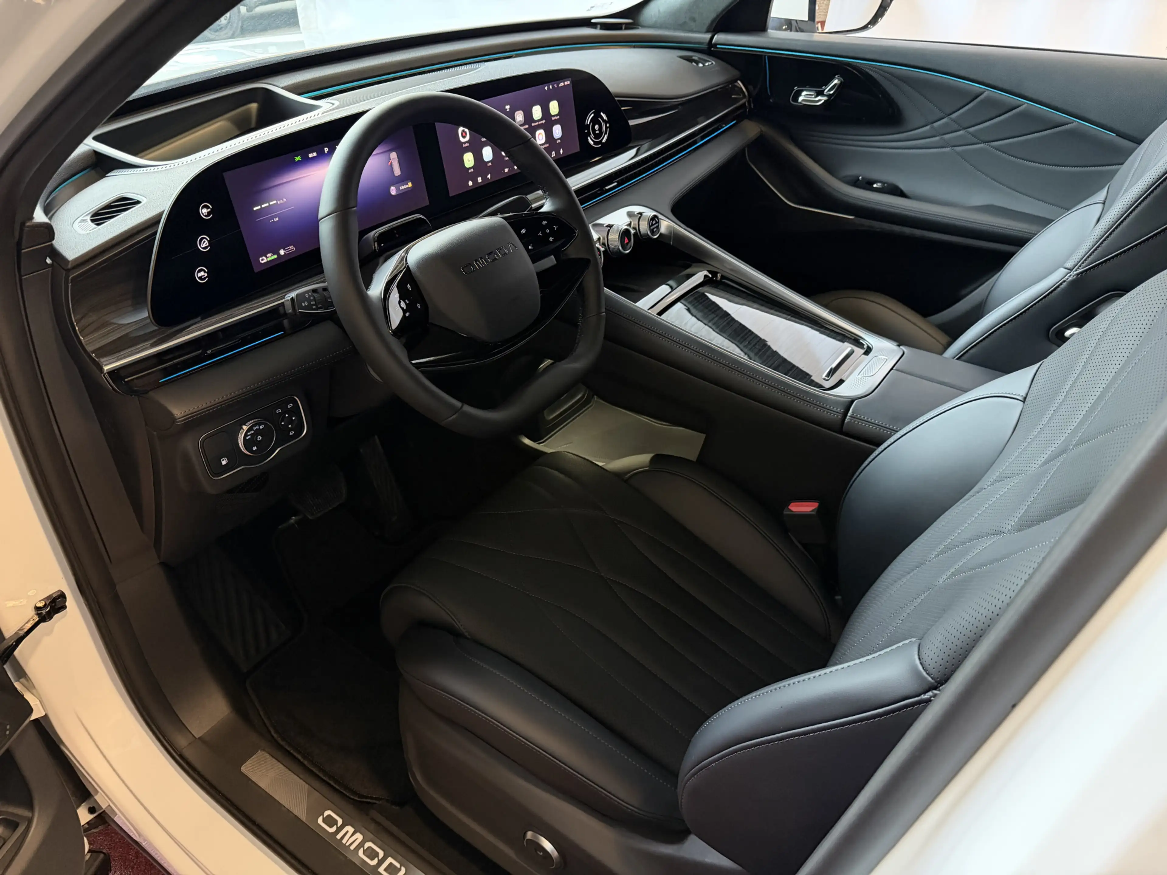 Omoda 9 OMODA 9 PREMIUM AWD 538 PK | DIV.KLEUREN UIT VOORR — photo 3