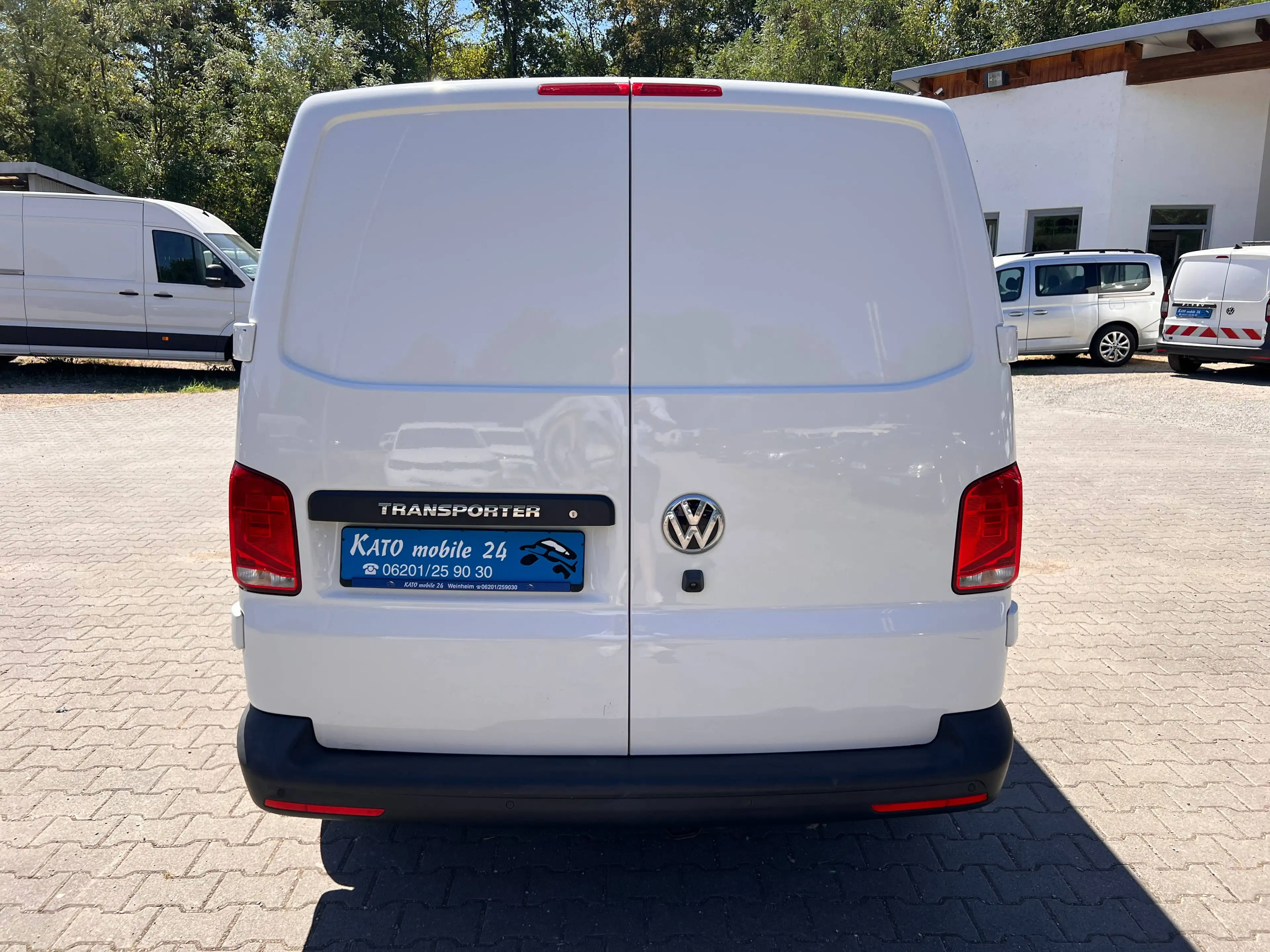 Volkswagen T6.1 Transporter FWD 2.0 TDI Klima Kamera DAB+ 1. Hand ... — photo 7