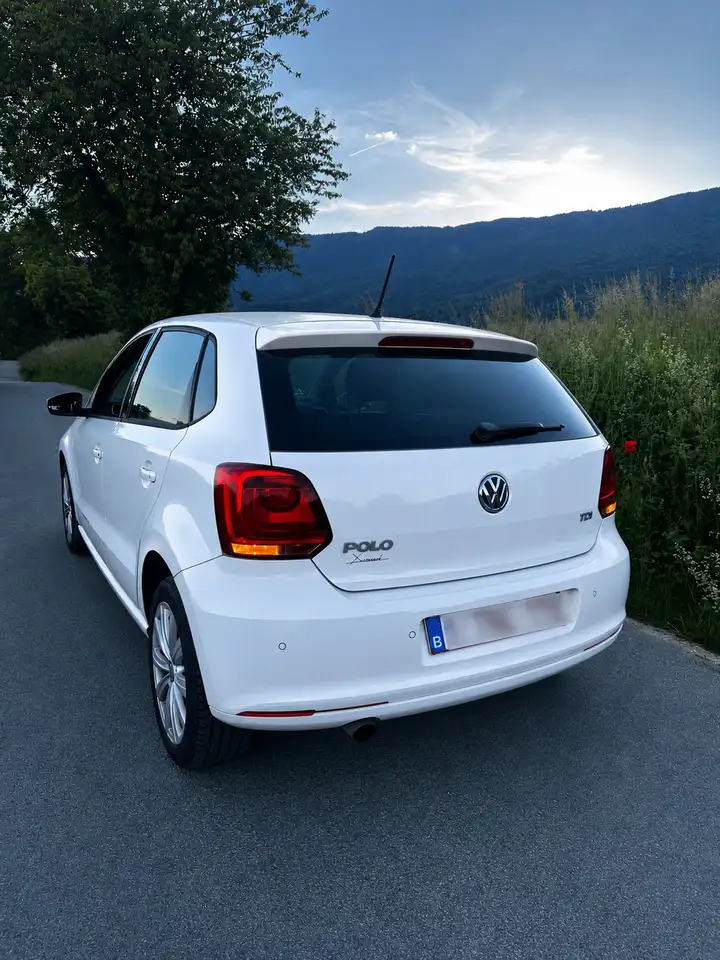 Volkswagen Polo Citadine 5 portes — photo 2