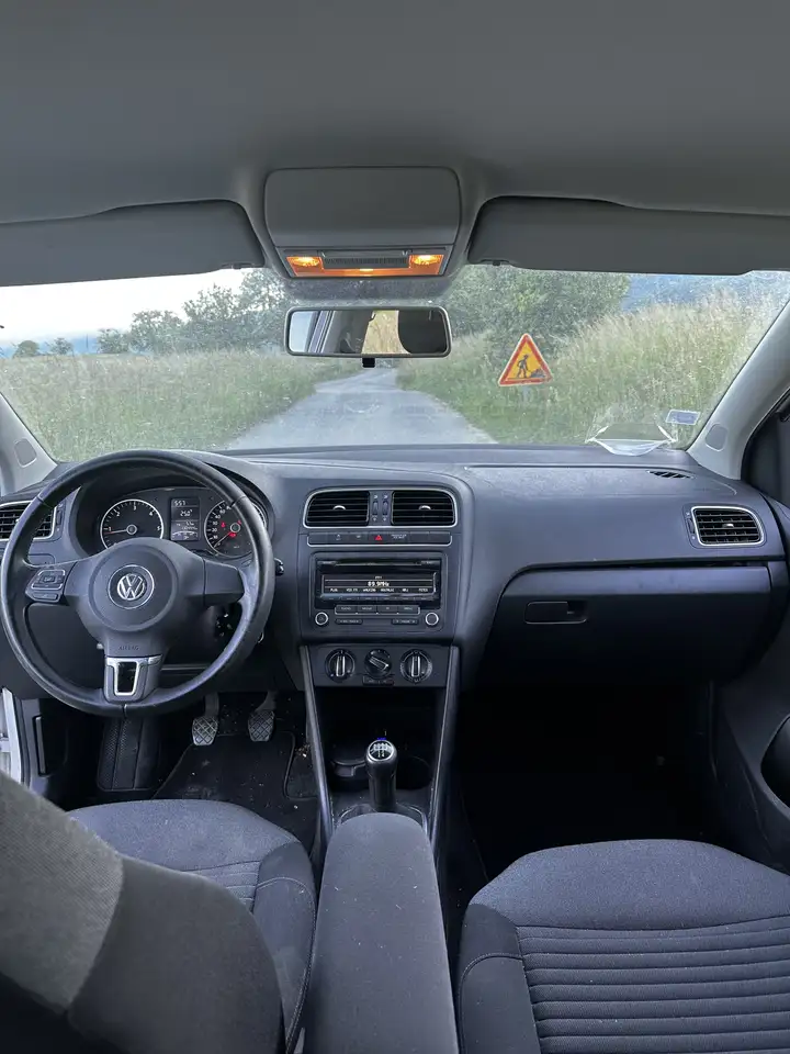Volkswagen Polo Citadine 5 portes — photo 3