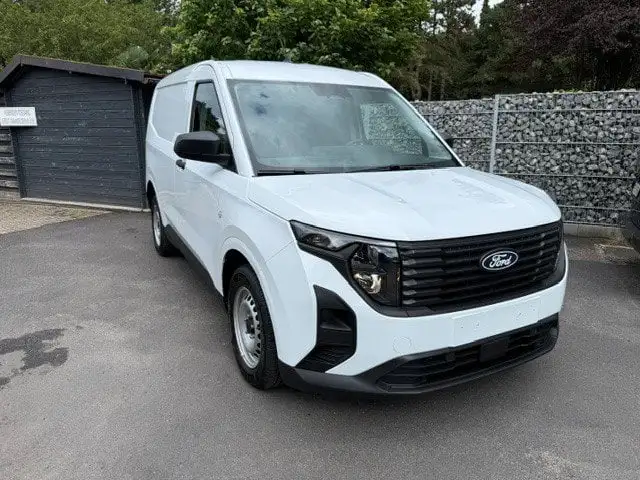 Ford Transit Courier EcoBlue Ambiente