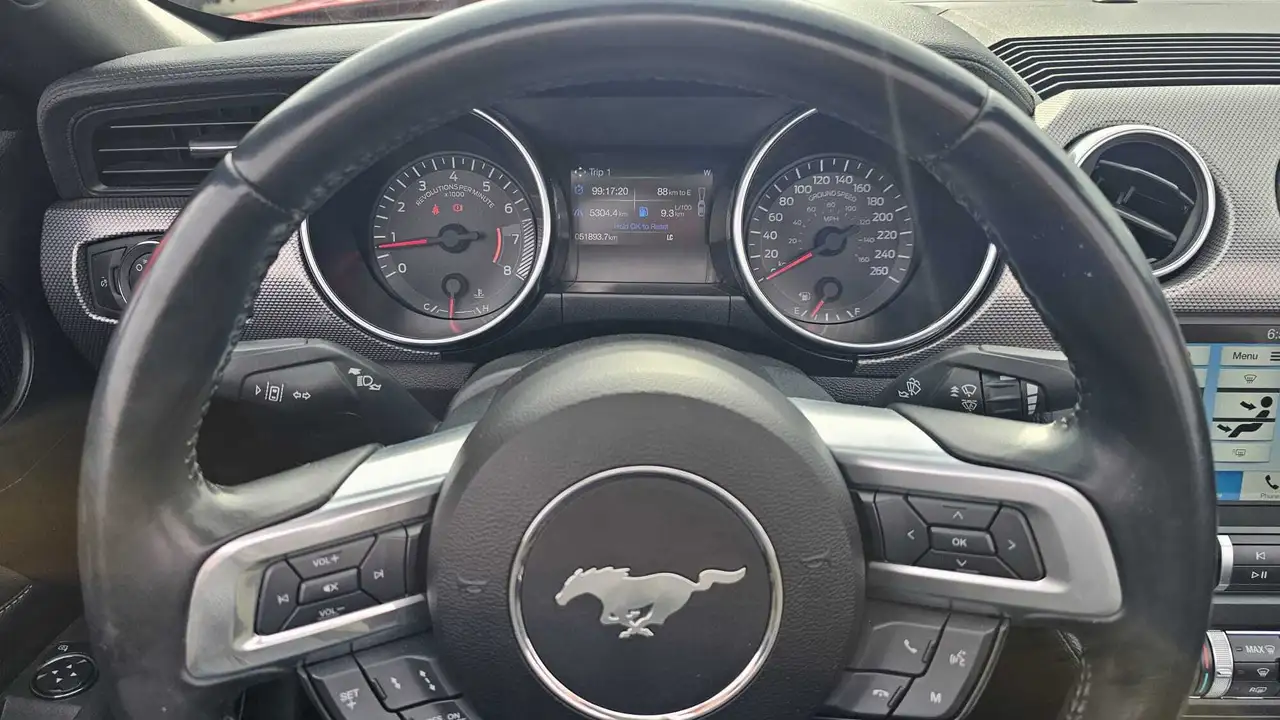 Ford Mustang photo Ford Mustang