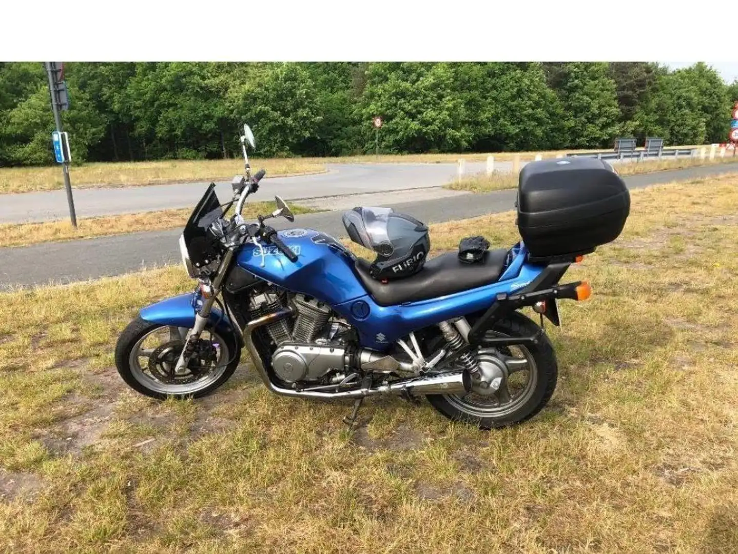 Suzuki VX 800 Blau - 2