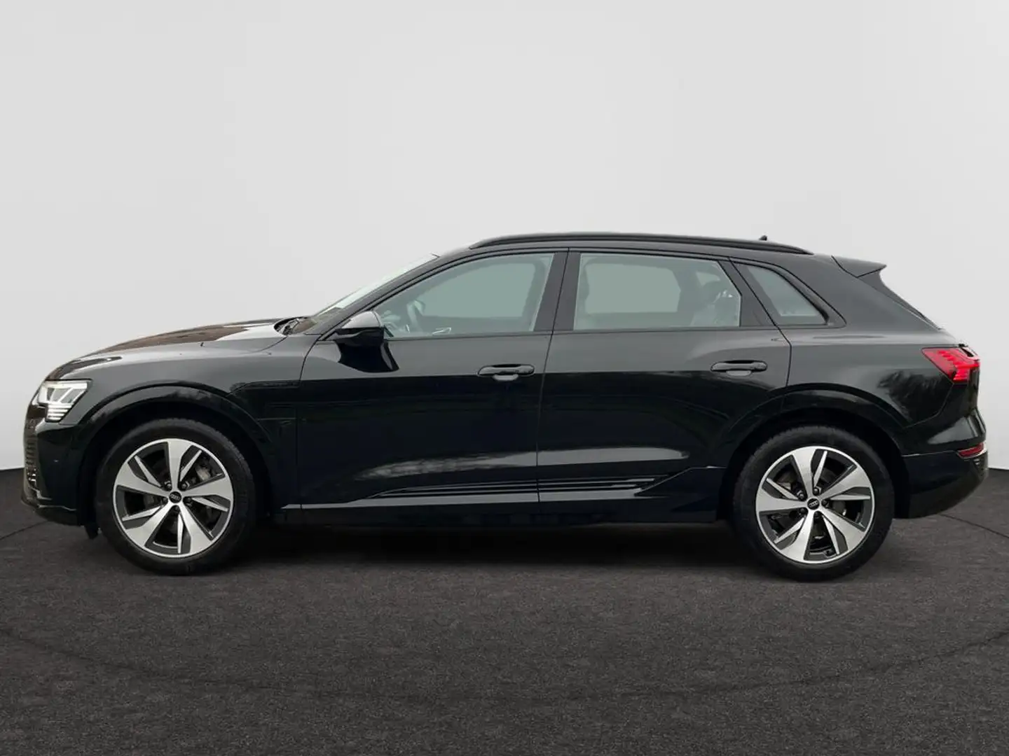 Audi Q8 e-tron e-Tron 89 kWh 50 Quattro S line Negro - 2