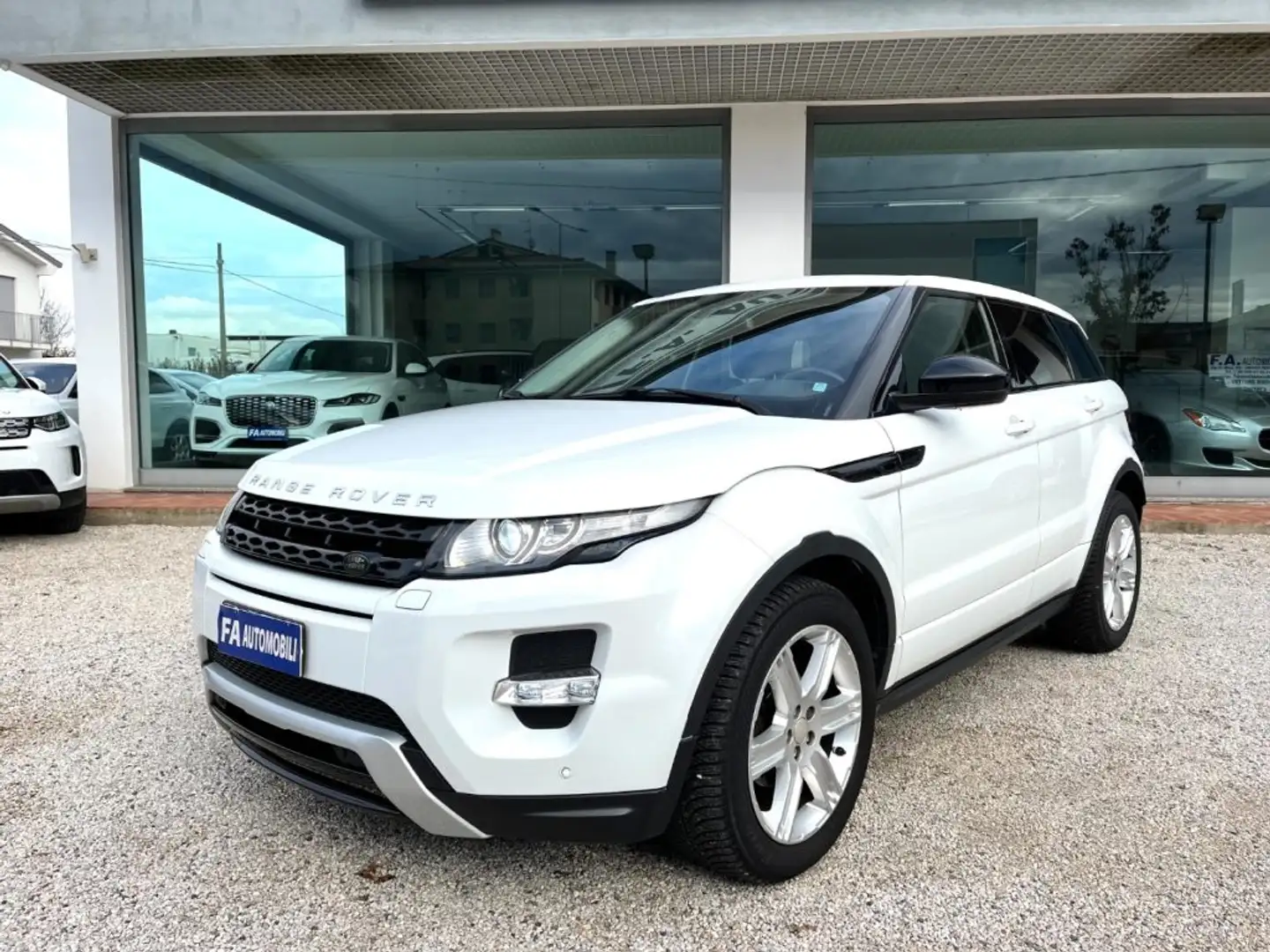 Land Rover Range Rover Evoque 2.2 TD4 5p. Dynamic HSE Autom. PANORAMA Wit - 2