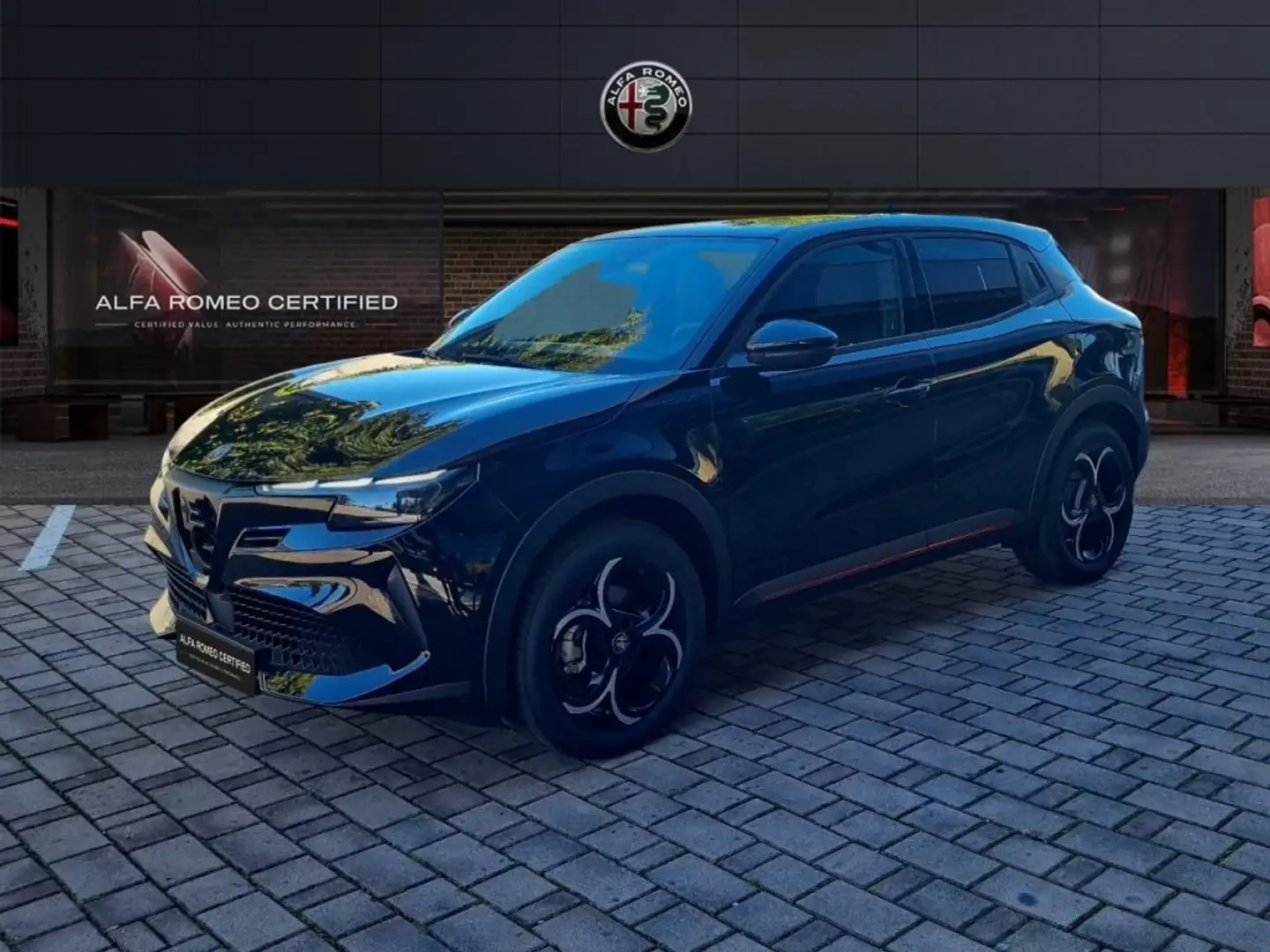 Alfa Romeo Junior 156 CV BEV Speciale Noir - 1