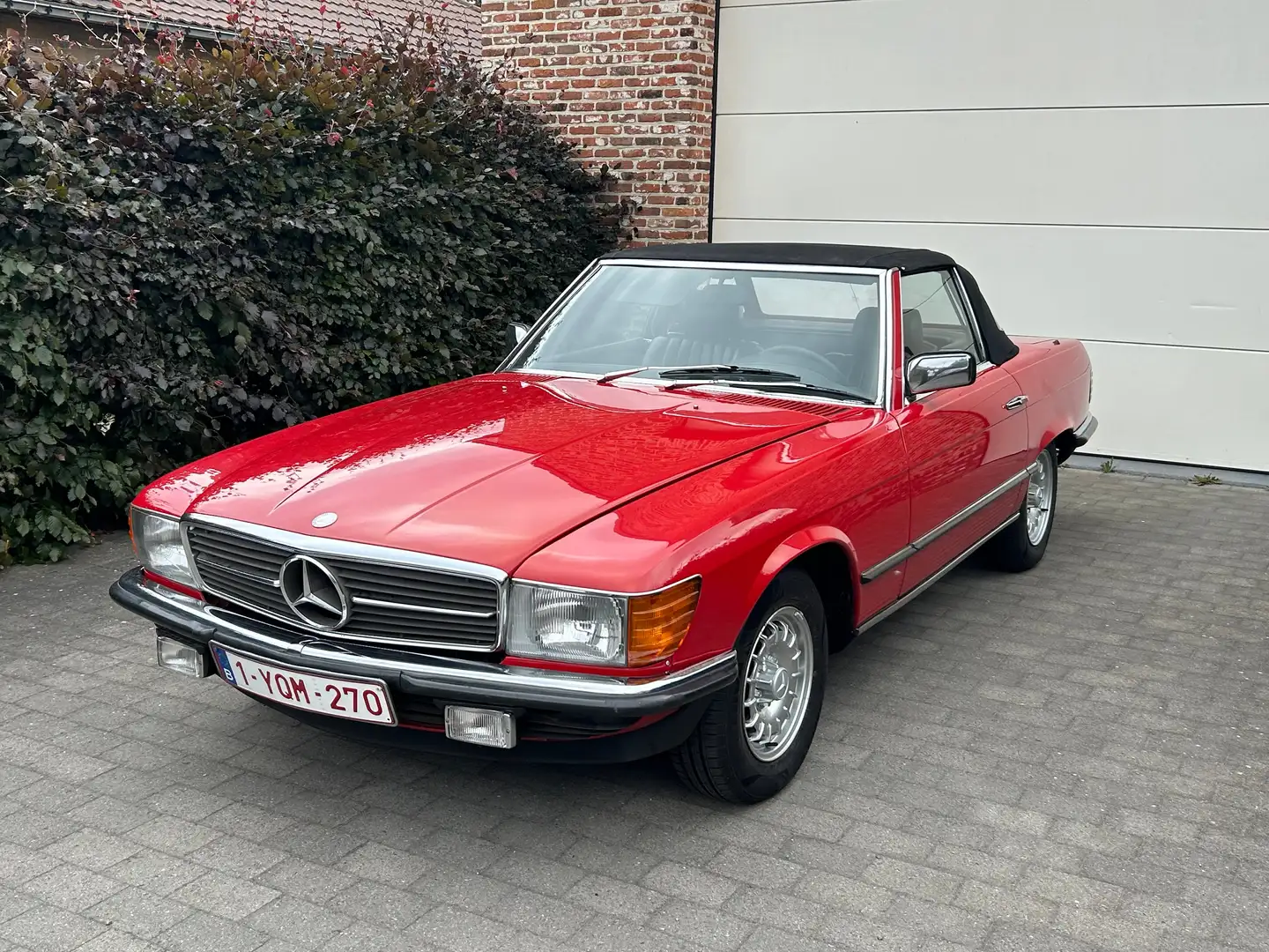 Mercedes-Benz SL 280 Rouge - 1