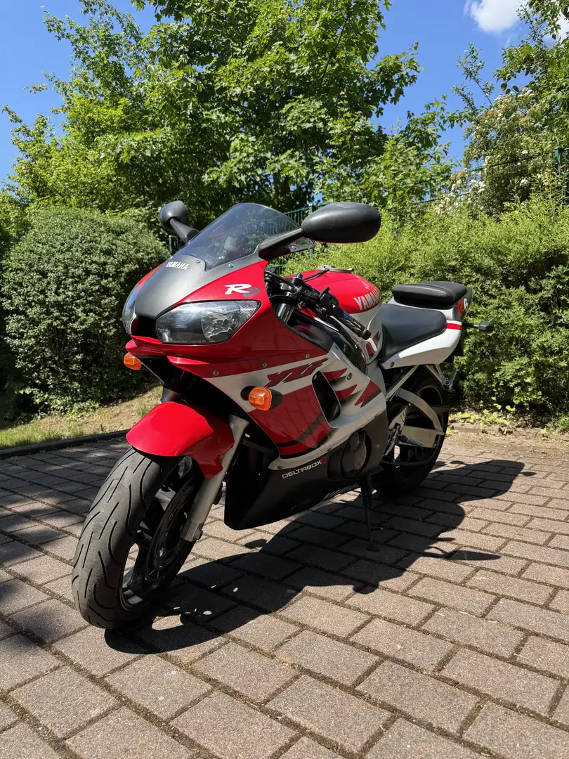 Yamaha YZF-R6 RJ03 Rot - 1