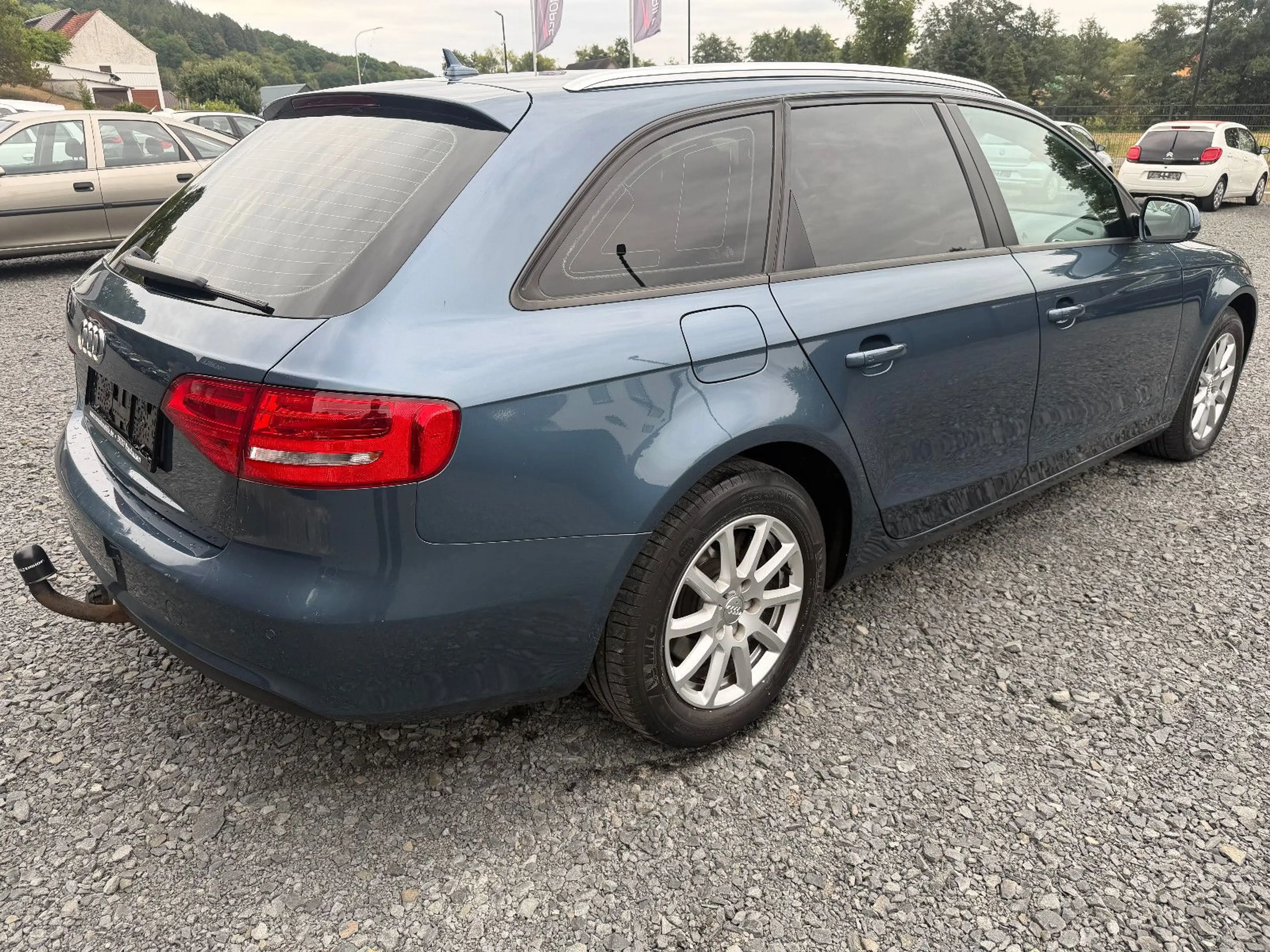 Audi A4 2.0TDI Avant NAVI/PDC/AHK — photo 6