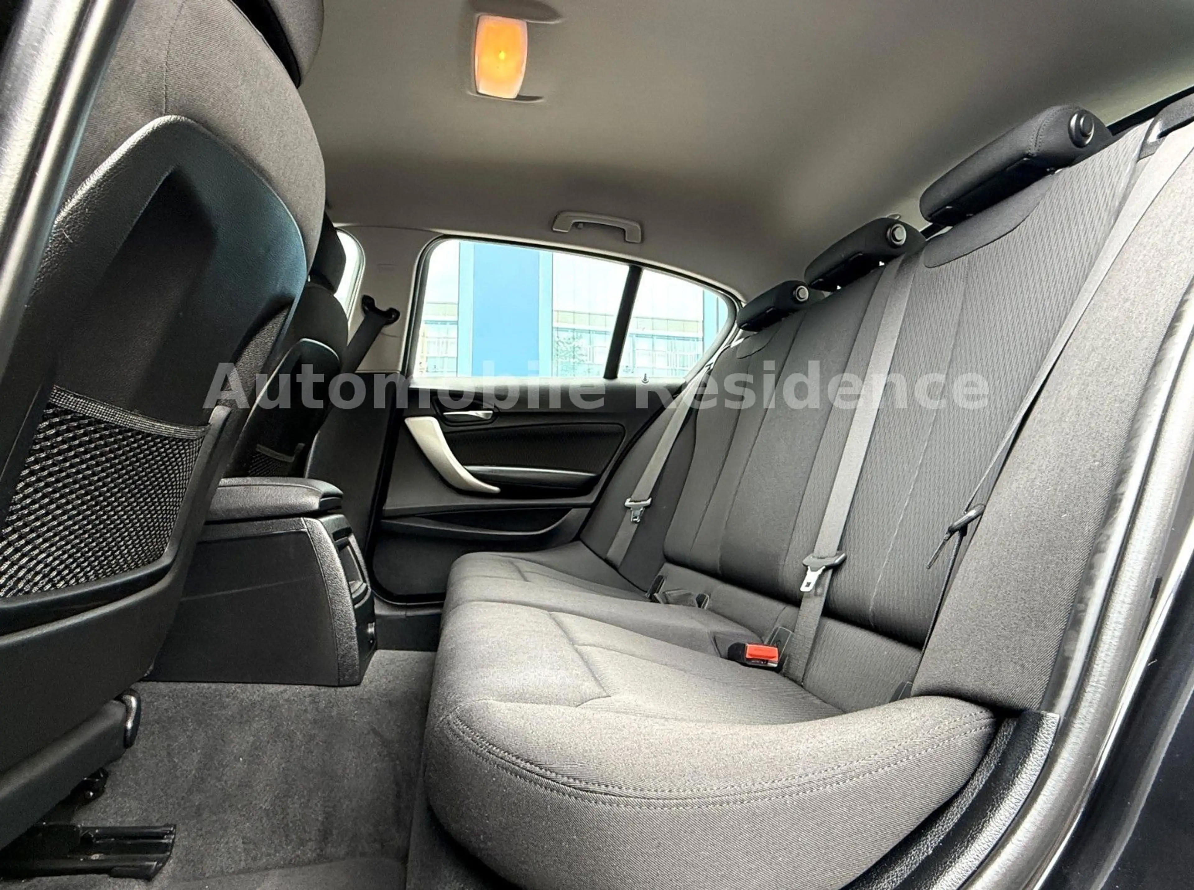 BMW 118 1 Lim. Advantage*NAVI*MFL*PDC*SHZ*ACC*LED*1V — photo 8