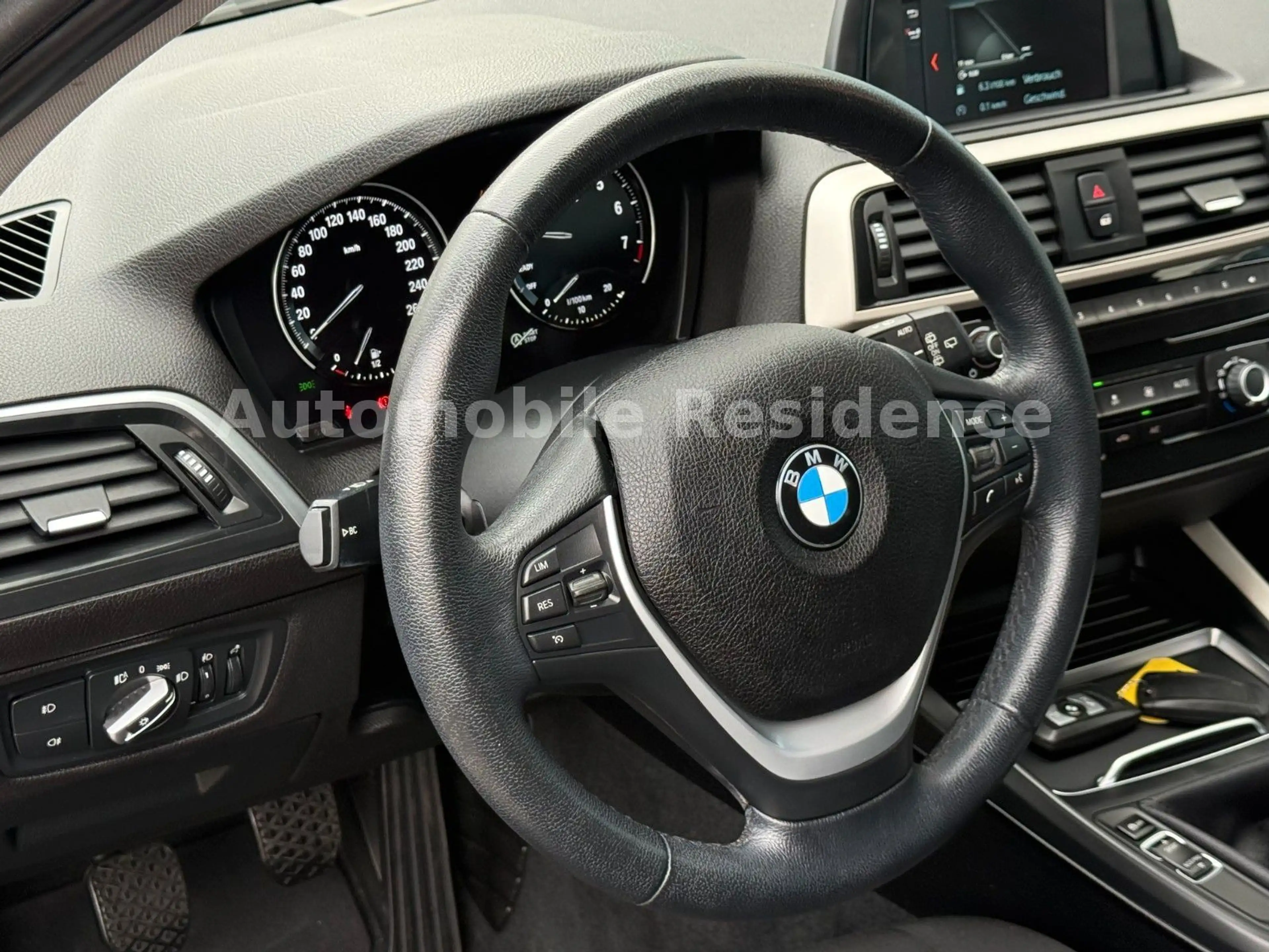 BMW 118 1 Lim. Advantage*NAVI*MFL*PDC*SHZ*ACC*LED*1V — photo 14