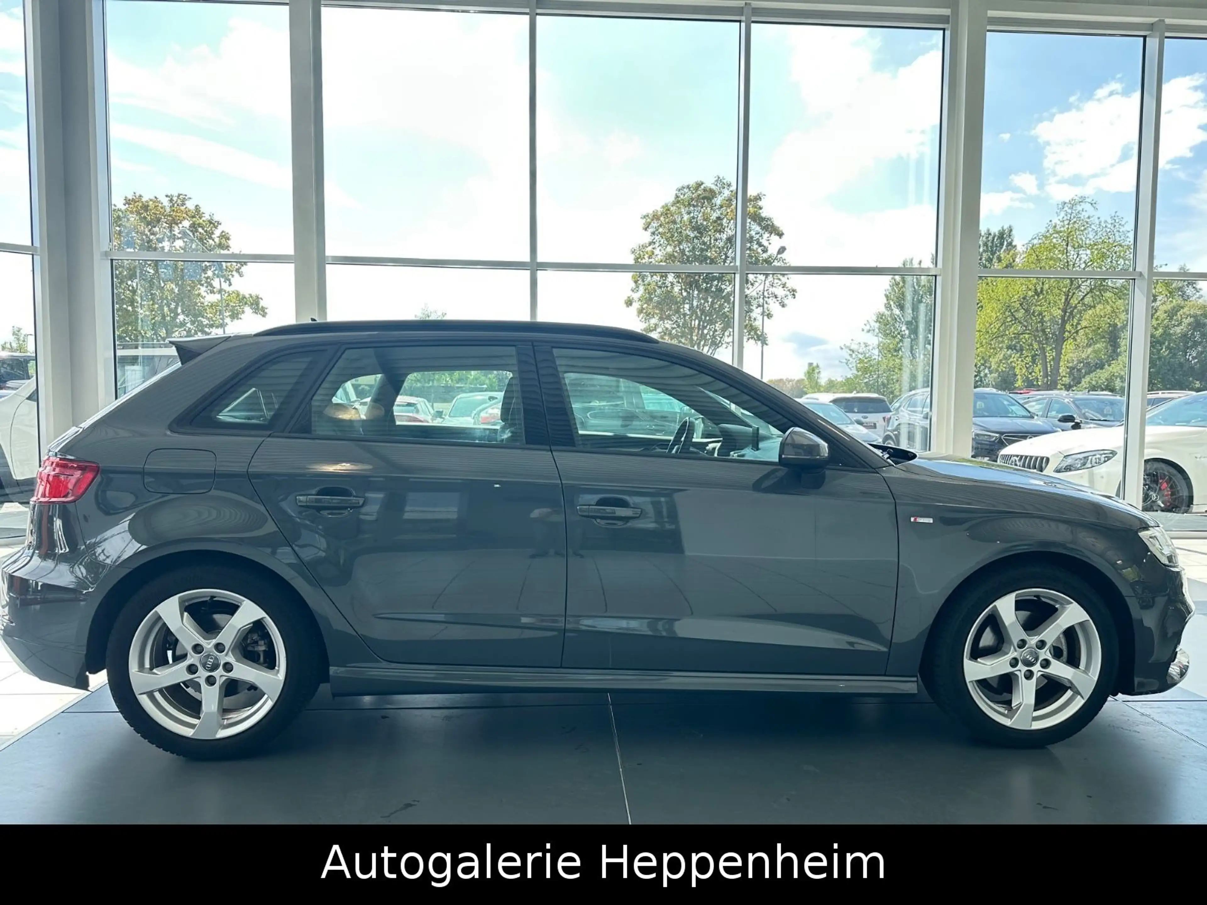 Audi A3 Sportback sport S-LINE — photo 4